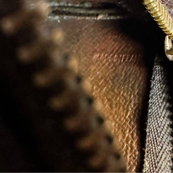 Louis Vuitton Monogram PochetteCles Wallet Coin Purse - Picture 8 of 10